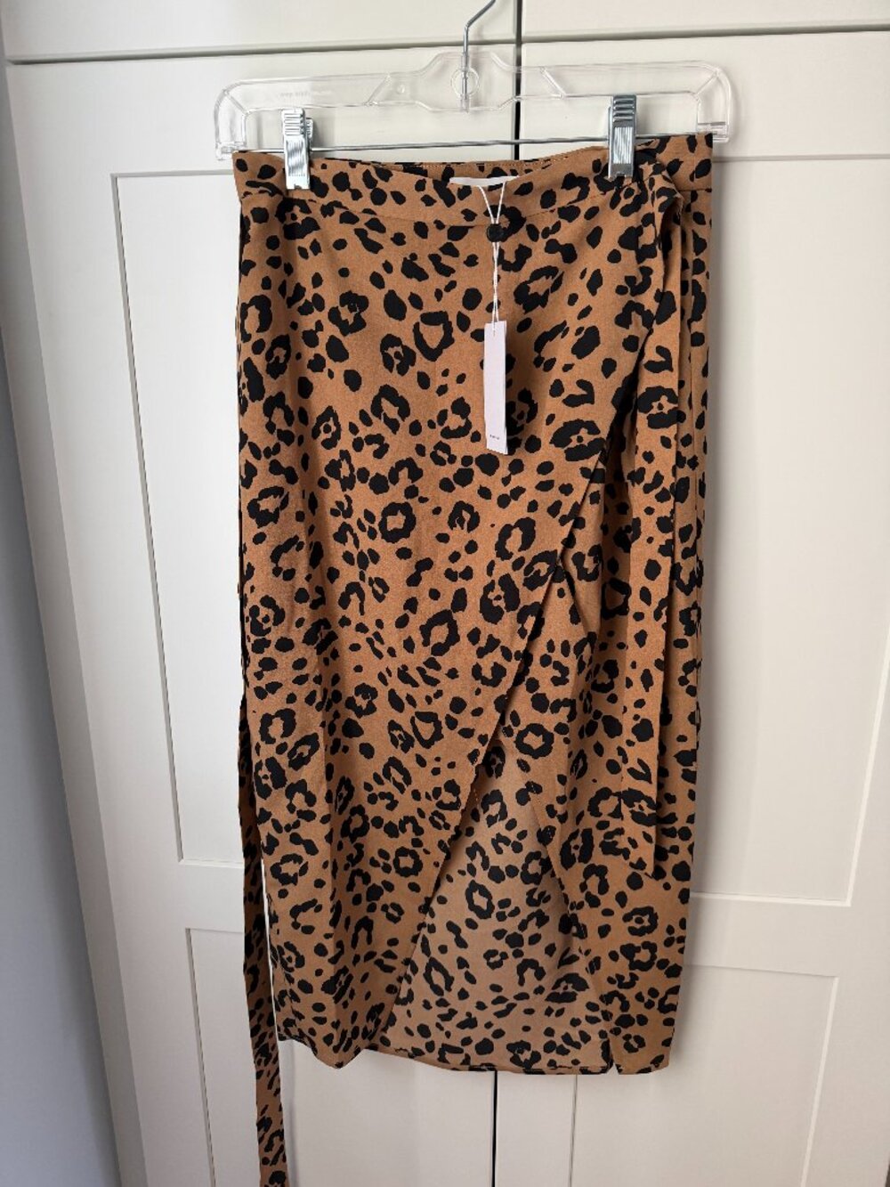 LOvers and Friends Cross body skirt